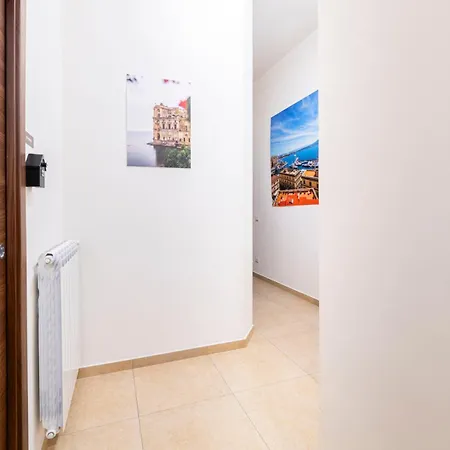 Corso 138 - Sleep & Fly - By Domusextra Bed & Breakfast Naples Exterior photo