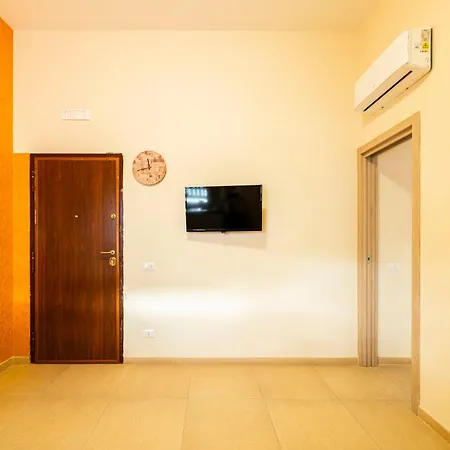 Corso 138 - Sleep & Fly - By Domusextra Bed & Breakfast Naples Exterior photo