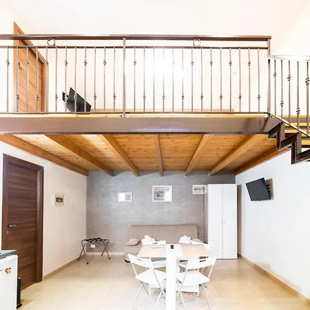 Corso 138 - Sleep & Fly - By Domusextra Bed & Breakfast Naples Exterior photo