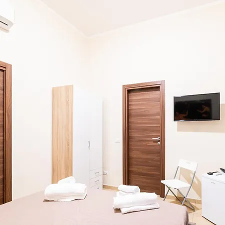 Corso 138 - Sleep & Fly - By Domusextra Bed & Breakfast Naples Exterior photo