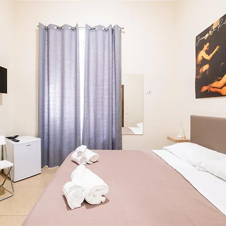 Corso 138 - Sleep & Fly - By Domusextra Bed & Breakfast Naples Exterior photo